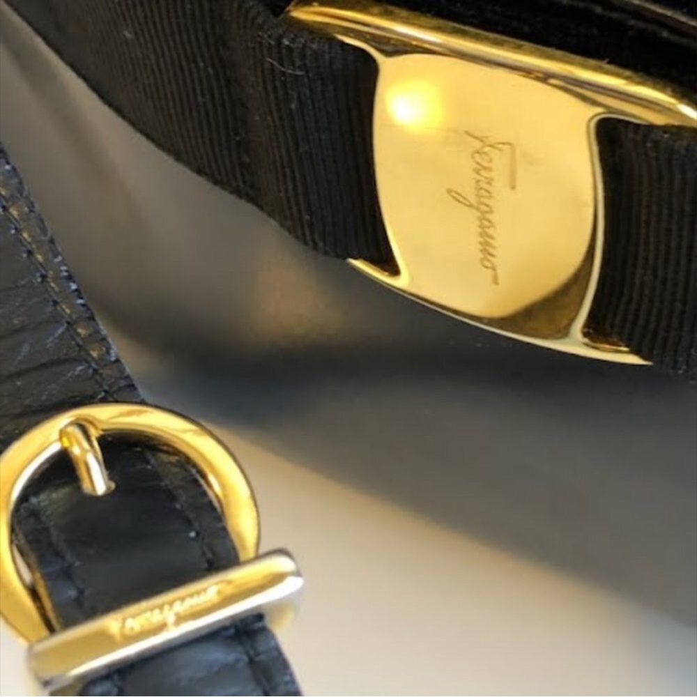 Ferragamo (Authentic) - Picture 4 of 6